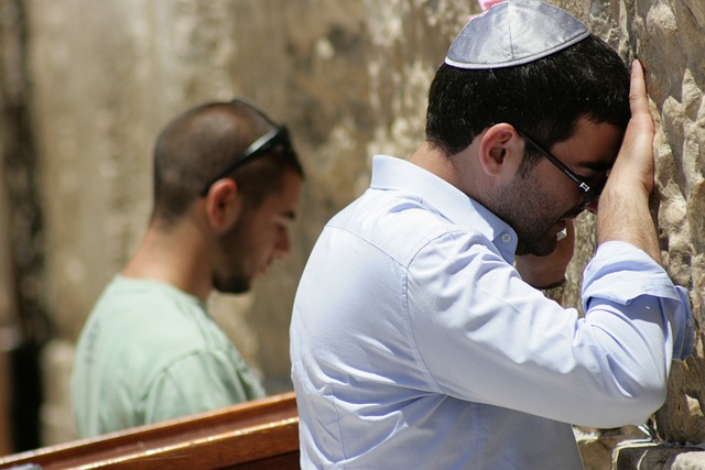 תאור תמונה סטיקר 1